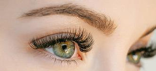 HOW OUR EYELASH SERUM CAN HELP BOOST YOUR CONFIDENCE